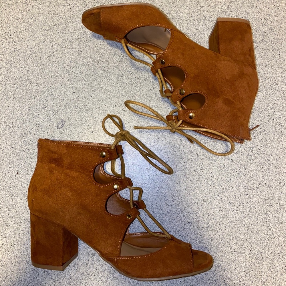 Like New Brown Suede Lace Up Bootie
